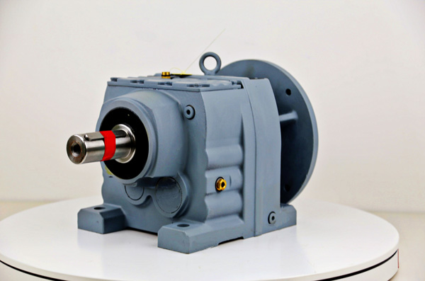 选用齿轮减速机润滑油的关键